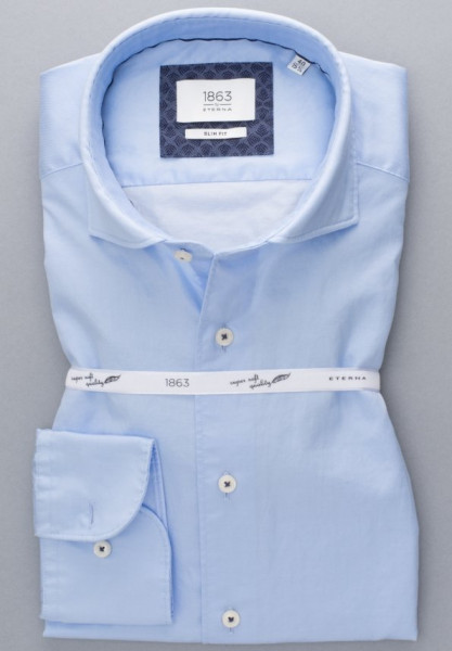 Chemise Eterna SLIM FIT TWILL bleu clair avec col Italien en coupe étroite